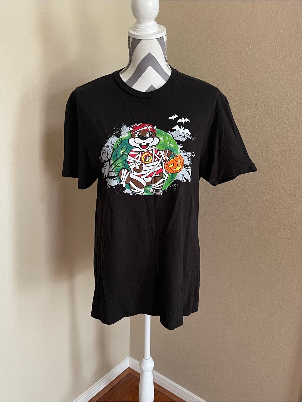 Buc-ee’s Black Halloween Graphic T-Shirt - Mummy Beaver - 100% Cotton - Size: M